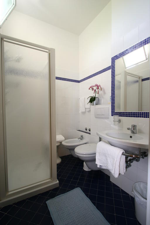 Hotel Onda Marina Misano Adriatico Phòng bức ảnh
