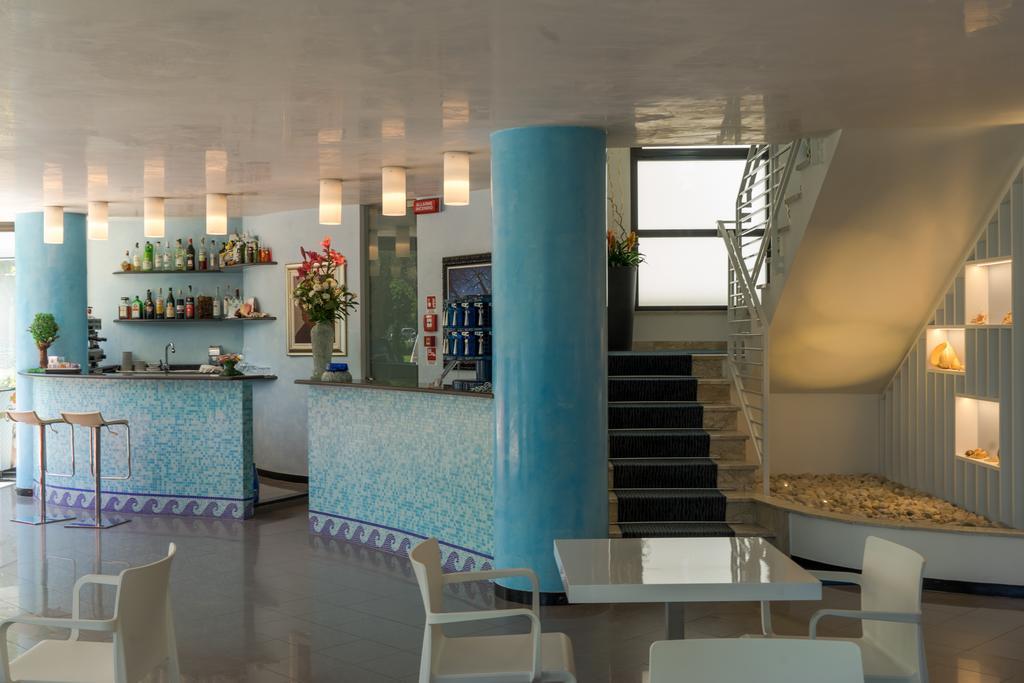 Hotel Onda Marina Misano Adriatico Ngoại thất bức ảnh
